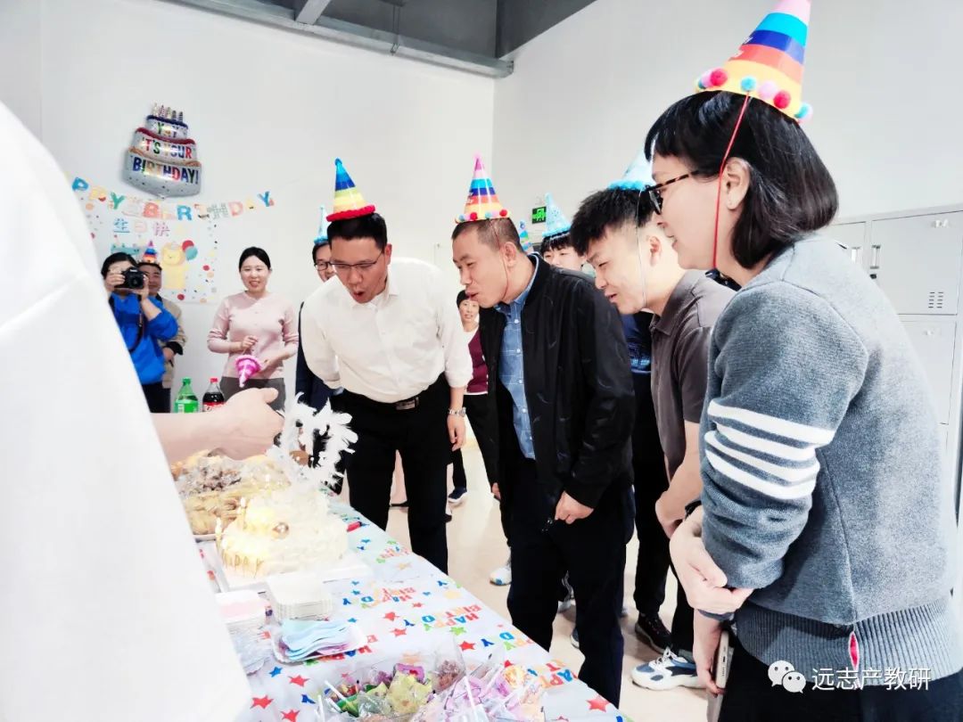 集體生日會(huì)｜奮斗忙碌的時(shí)光里 公司與你一起成長(zhǎng)