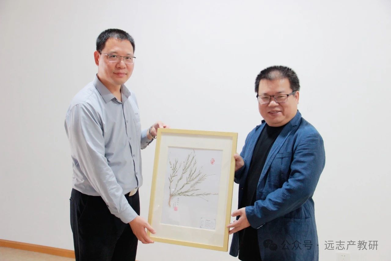 常來常熟｜教育部學(xué)校規(guī)劃建設(shè)發(fā)展中心課程建設(shè)協(xié)同創(chuàng)新中心秘書長張振筍一行到訪遠(yuǎn)志